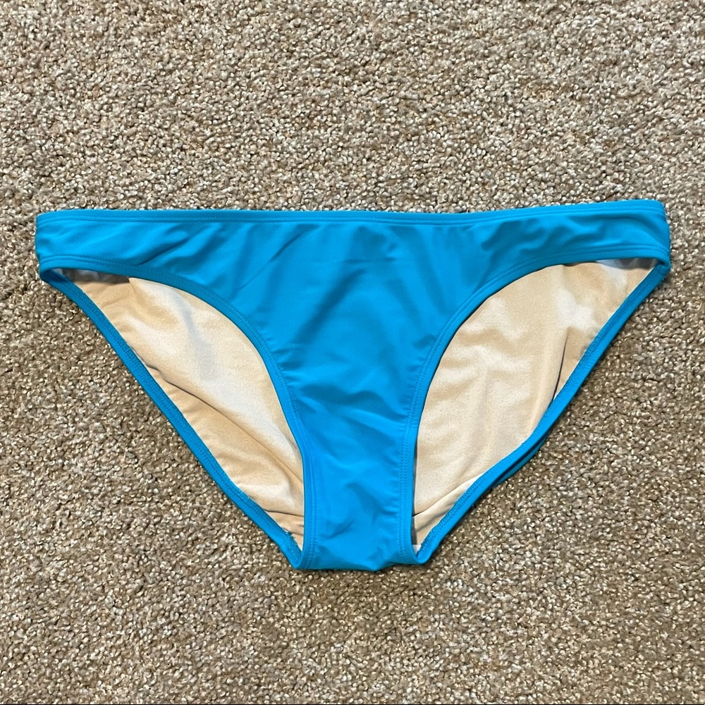 BNWOT - Old Navy Bikini Bottoms